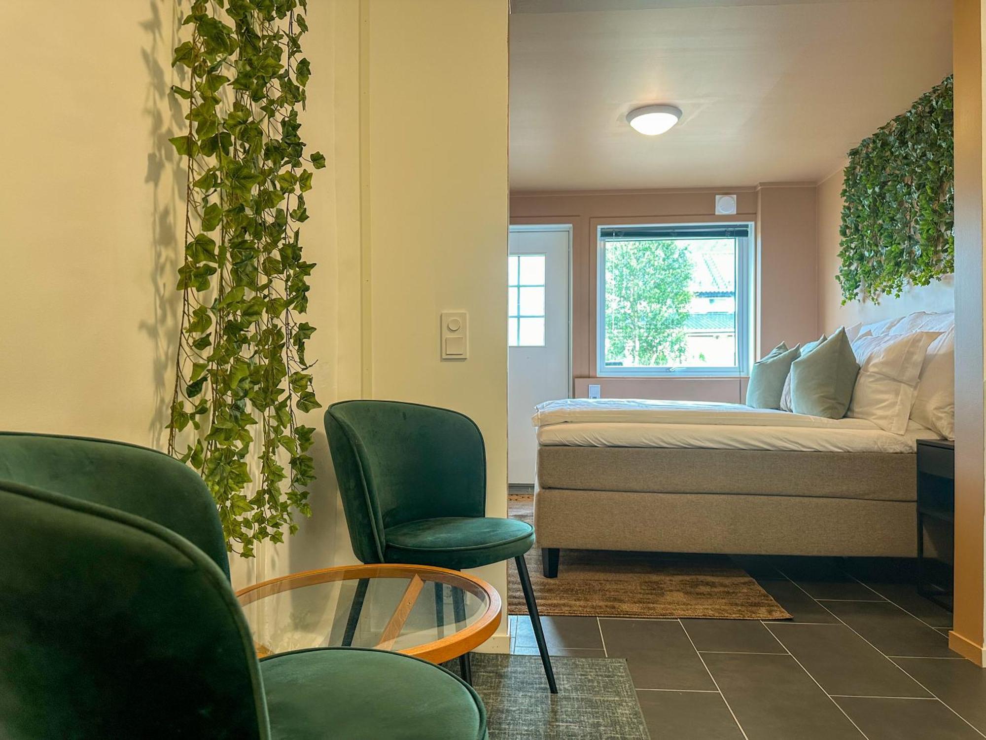 Perfect For Couples - Free Parking & Near Attractions Apartment Tromso Bagian luar foto