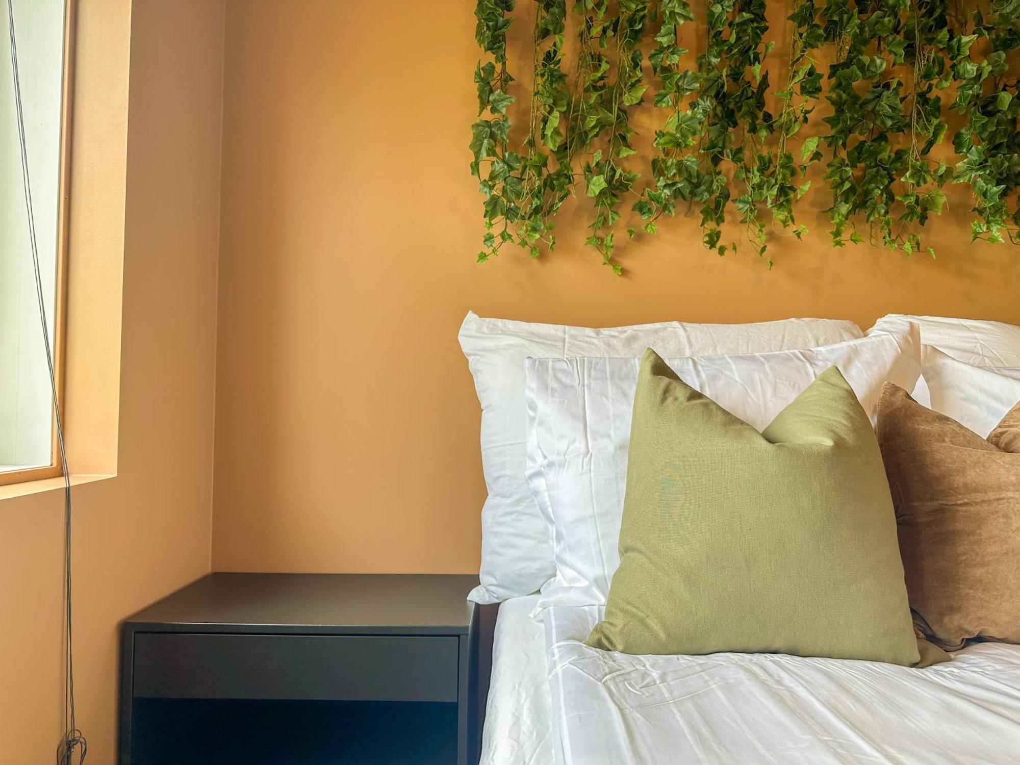 Perfect For Couples - Free Parking & Near Attractions Apartment Tromso Bagian luar foto